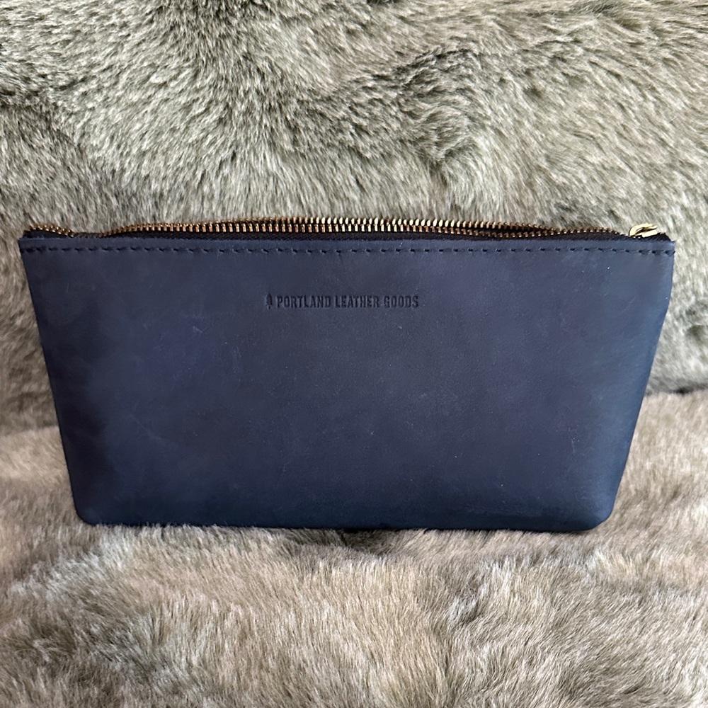 Portland Leather Deep Water Utility Bag